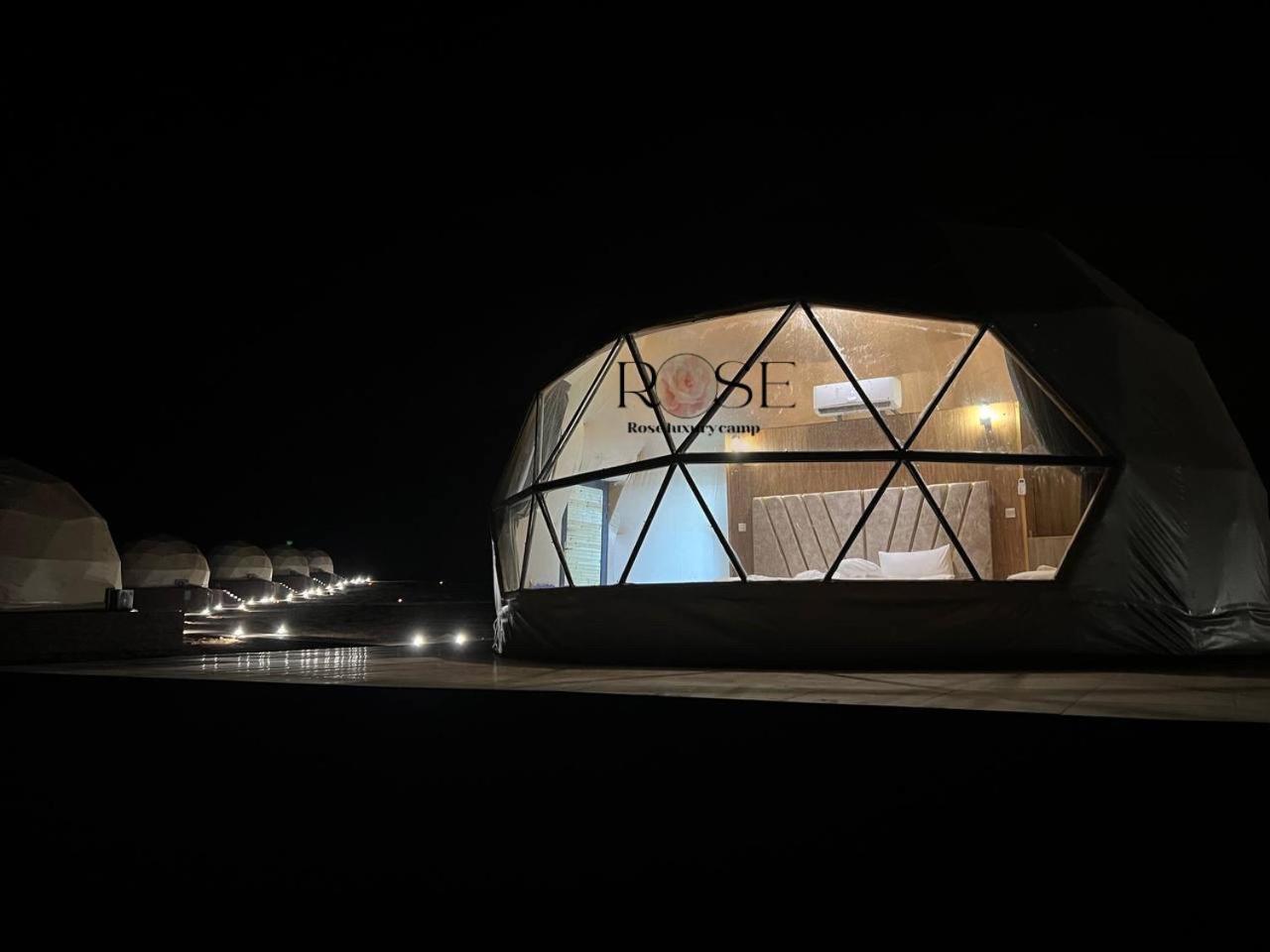Wadi Rum Rose Luxury Camp エクステリア 写真