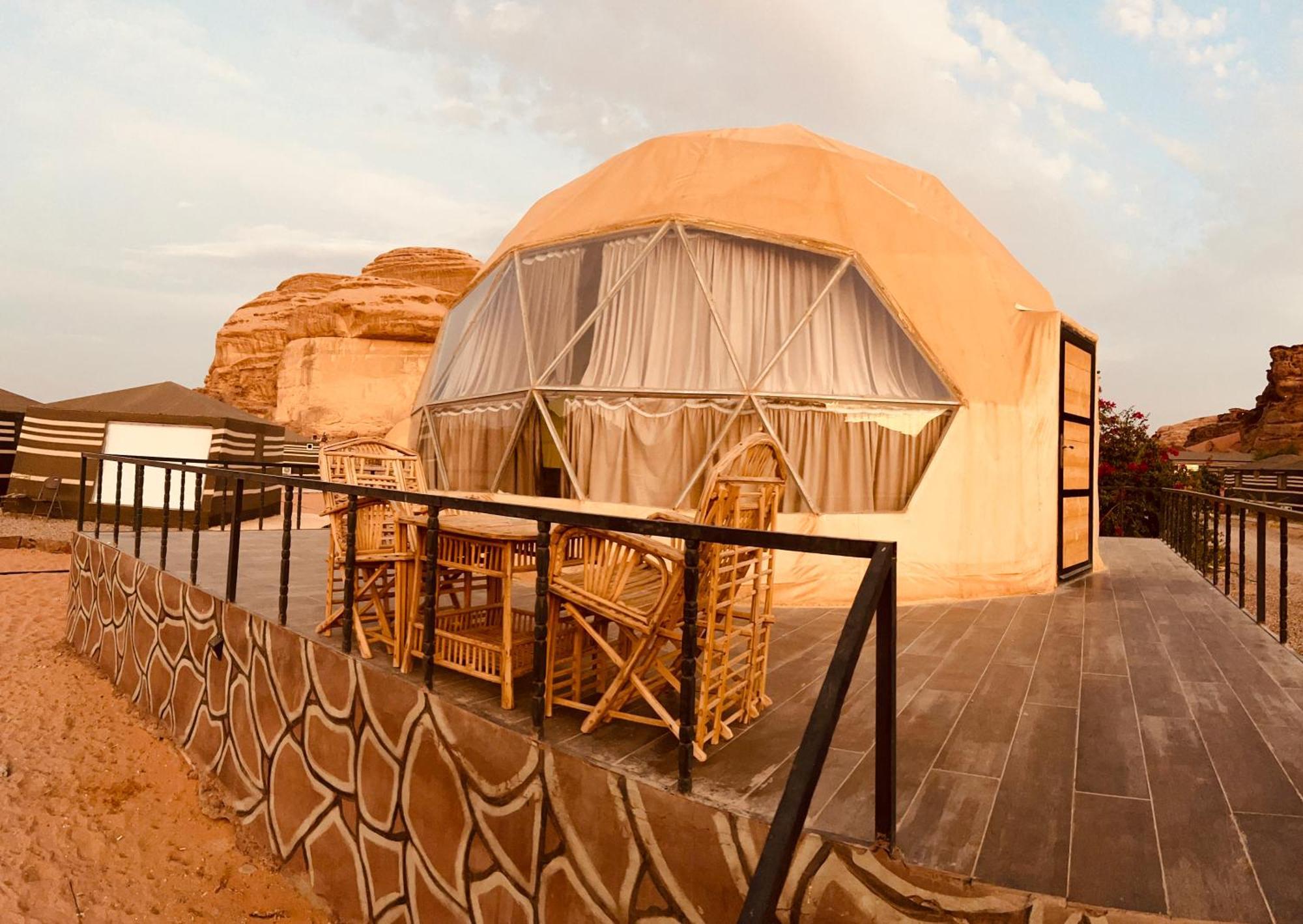 Wadi Rum Rose Luxury Camp エクステリア 写真