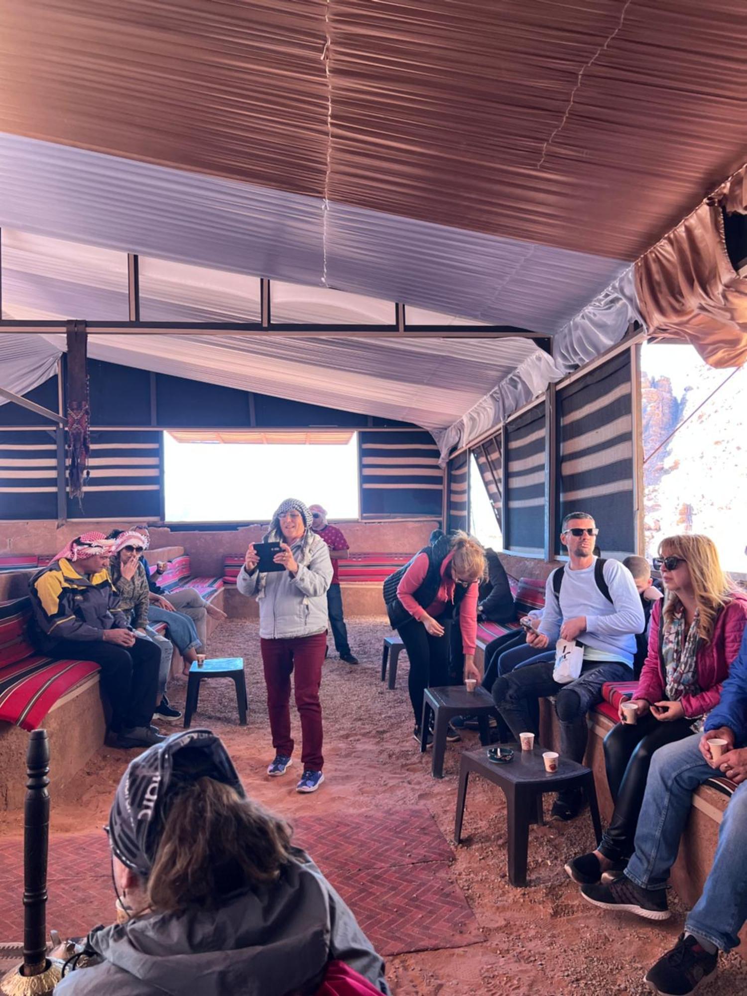 Wadi Rum Rose Luxury Camp エクステリア 写真