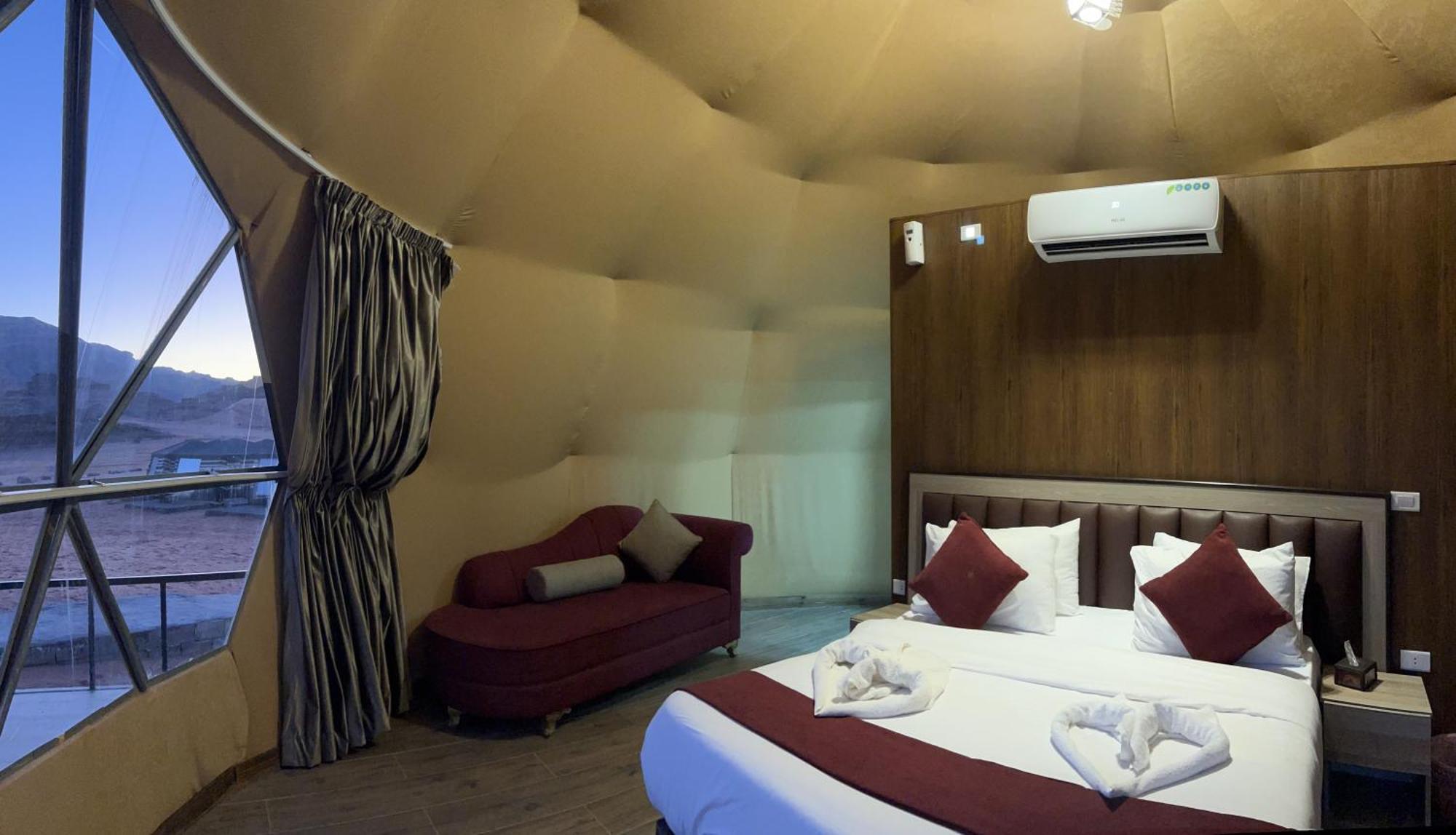 Wadi Rum Rose Luxury Camp エクステリア 写真