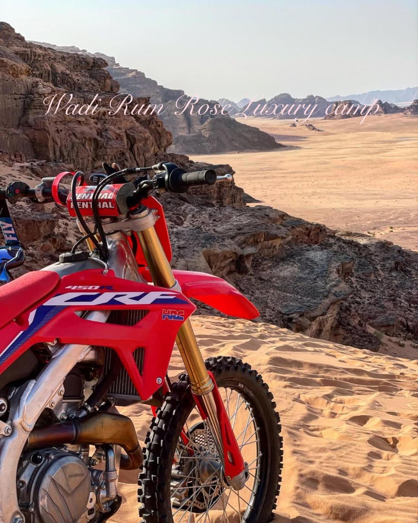 Wadi Rum Rose Luxury Camp エクステリア 写真