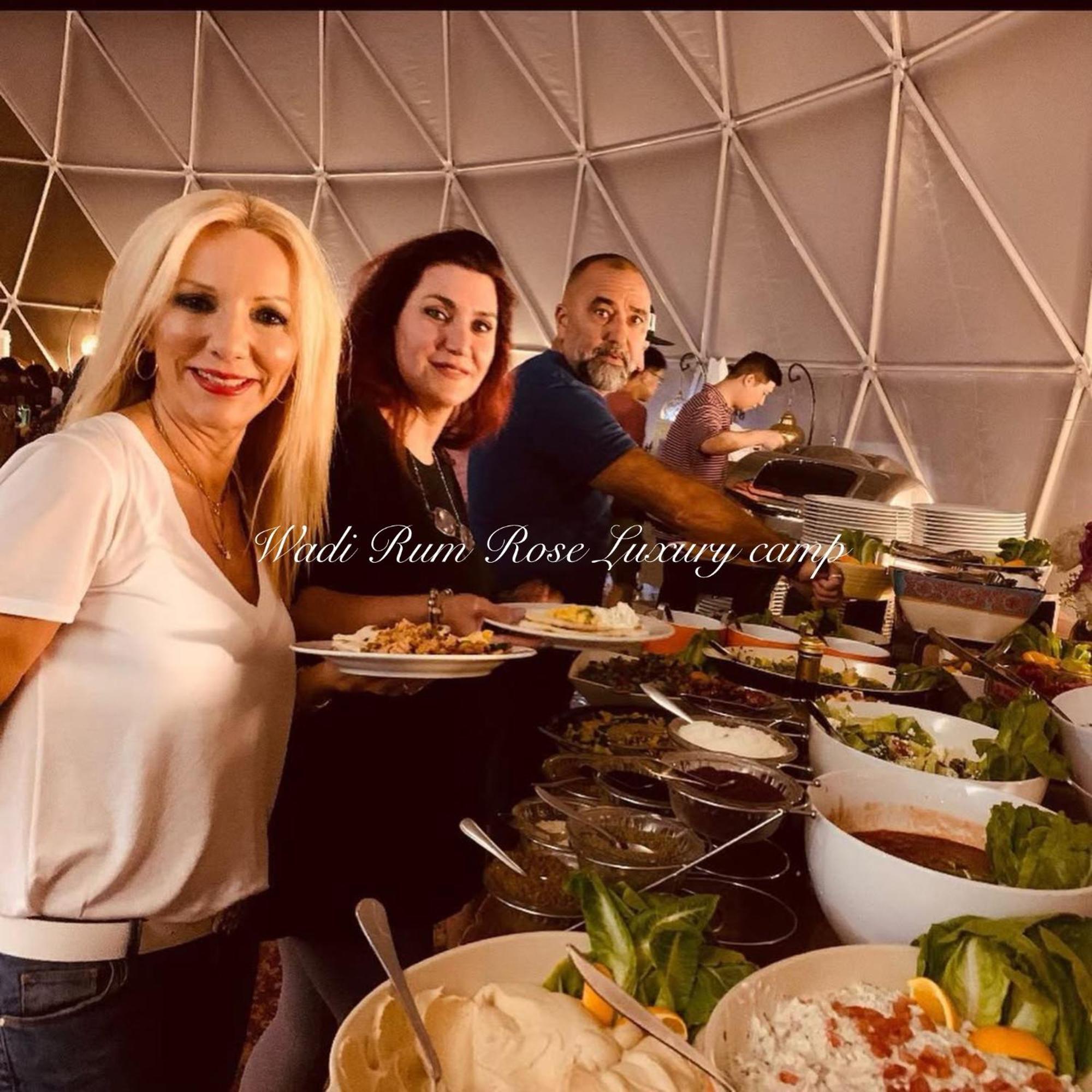 Wadi Rum Rose Luxury Camp エクステリア 写真
